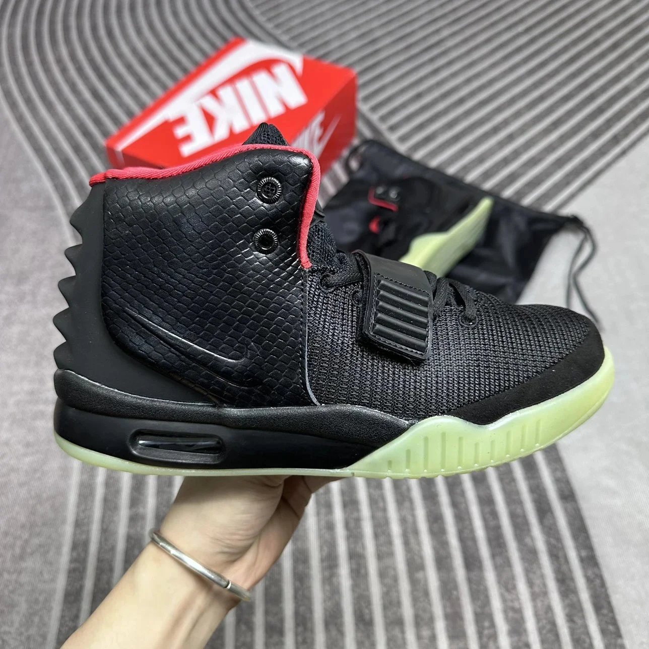 Nike Air Yeezy 2 NRG FEN Men's Basketball Shoes