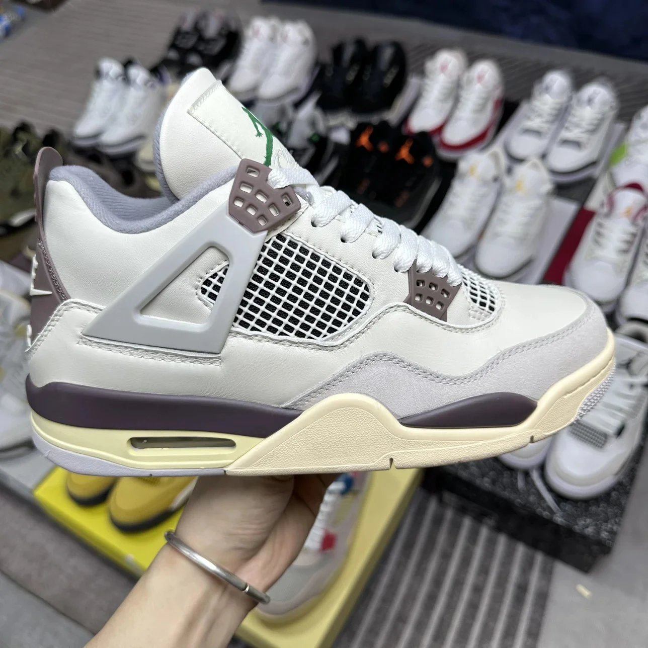 Air Jordan AJ4 AMM White Brown Sneakers