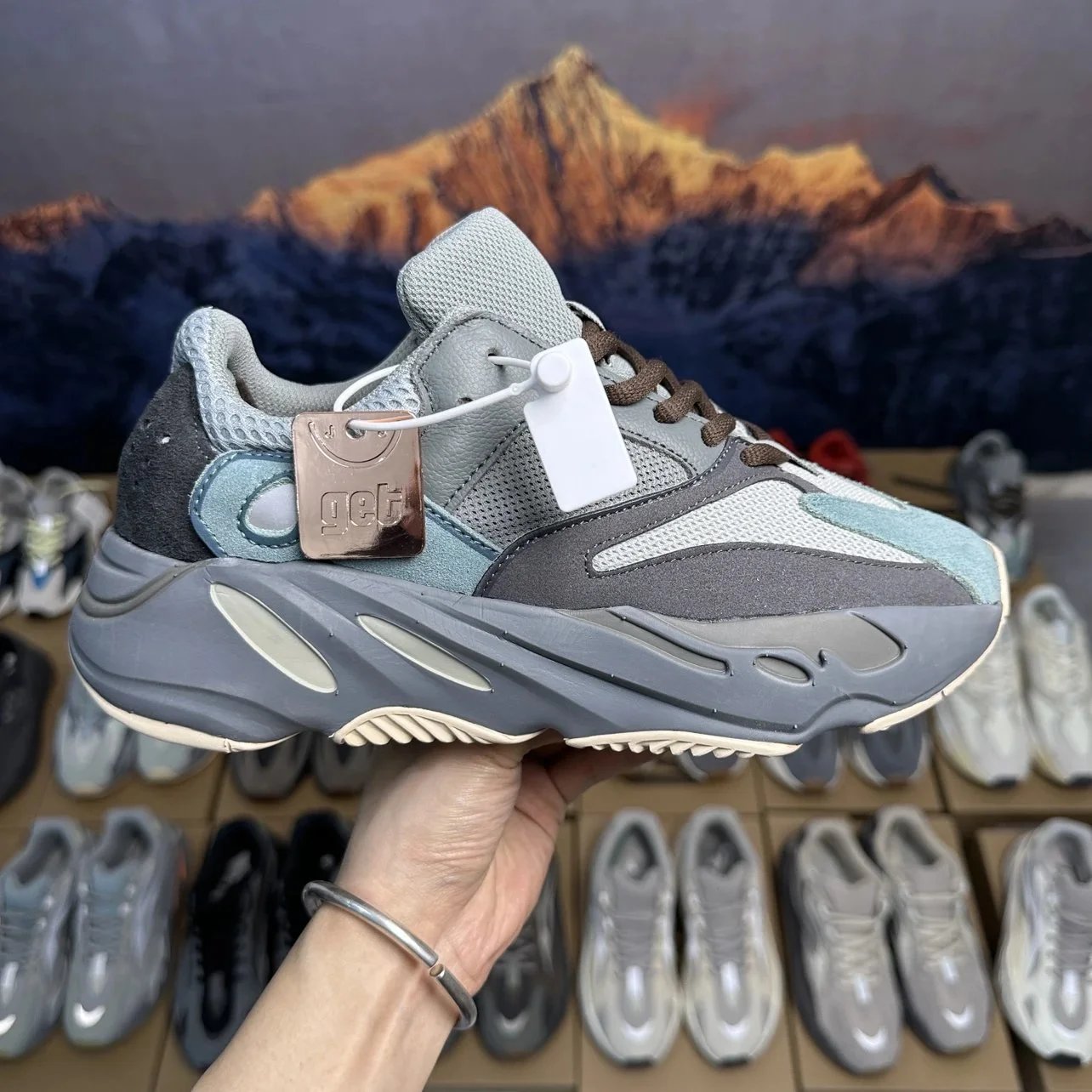 Adidas Originals Yeezy Boost 700 Dad Sneakers