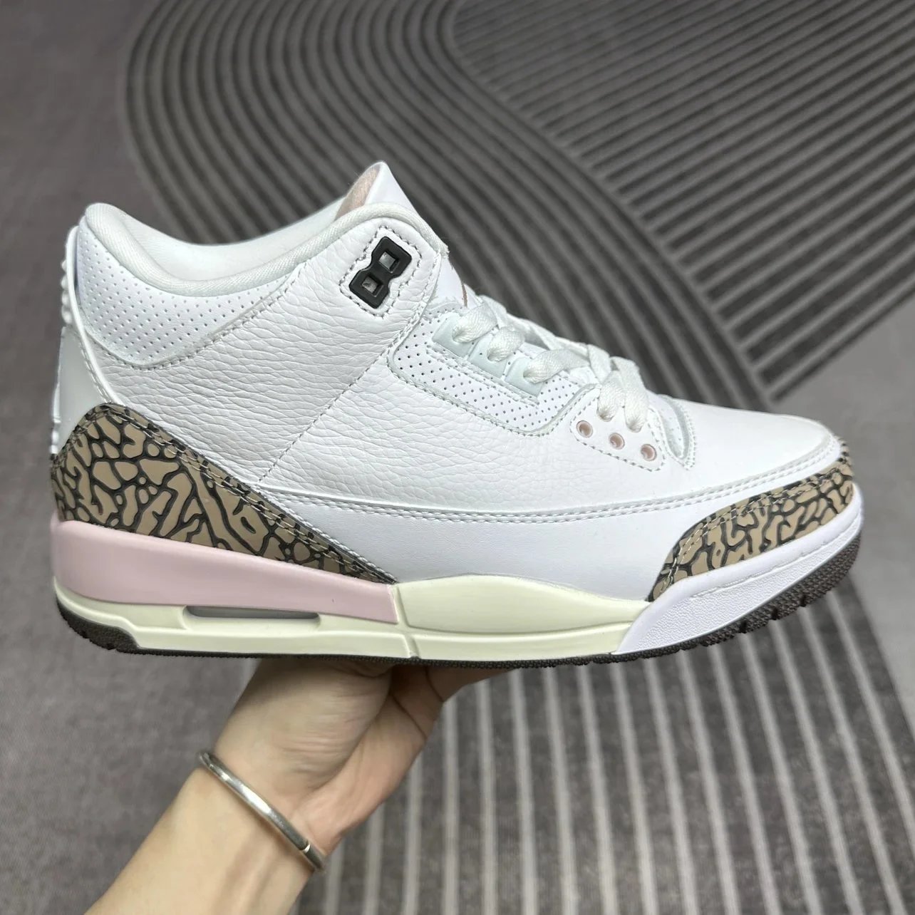 Nike Air Jordan 3 Sakura Pink Sneakers
