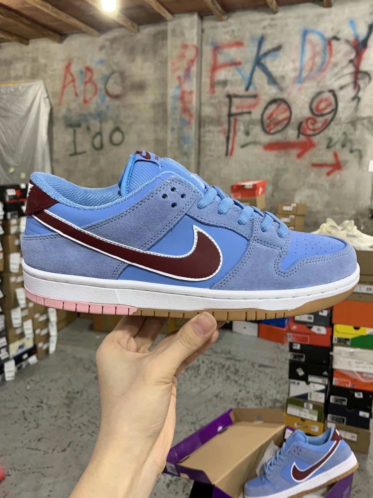 Nike SB Dunk Low PRM Phillies Casual Sneakers