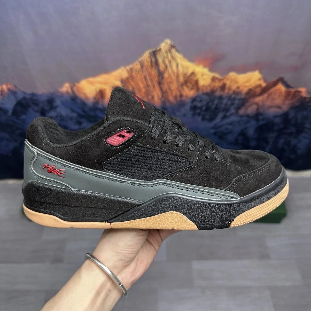 Jordan Flight Court Low Black Gum Basketball Shoes