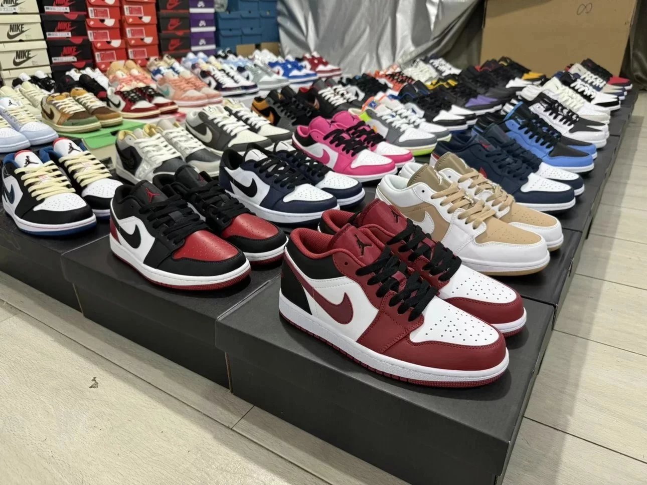 Air Jordan 1 Low Retro Sneakers