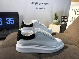 thumbnail for 经典小白鞋面包鞋PC-1