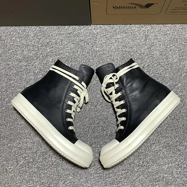 Unbranded Sneakers High-Top Leather Lace-Up with Contrast Toe Caps product detail image 6