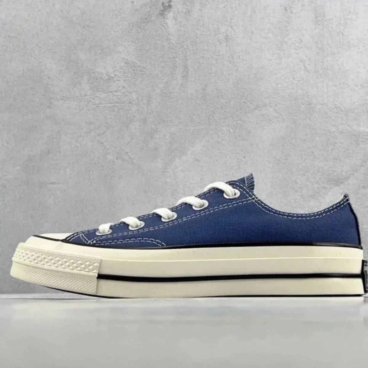 Converse · 3