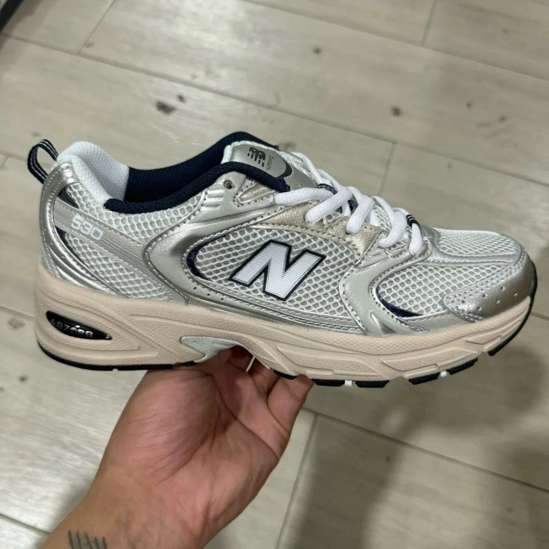 Millennium Style Low-Top Running Shoe photo 3