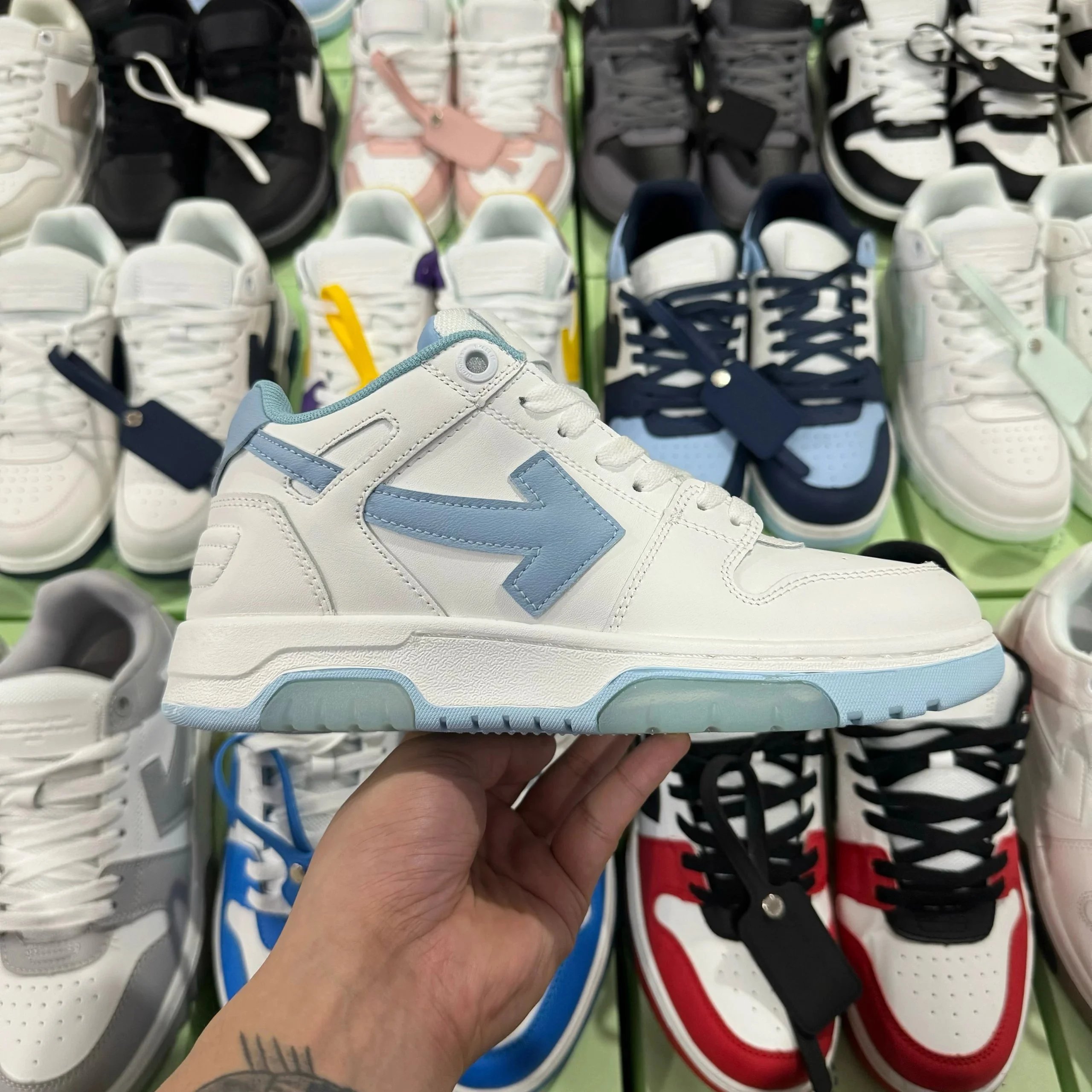 Off-white Out Of Office · 3
