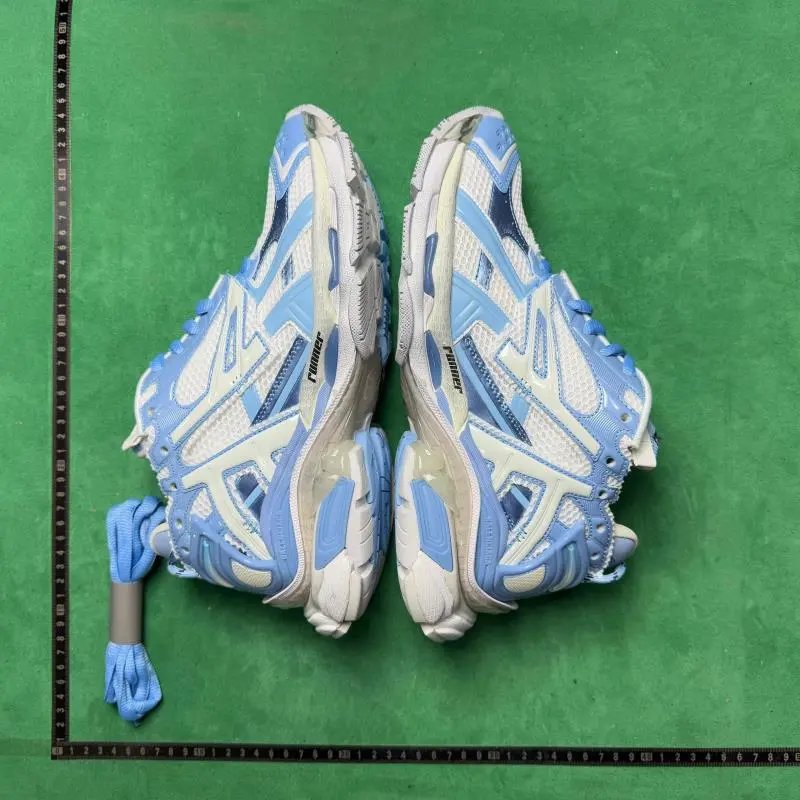 Balenciaga Runners Link 2 3
