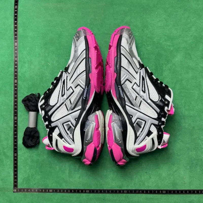 Balenciaga Runners Link 2 7
