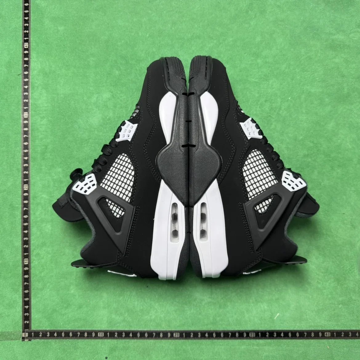 🔥1:1 batch Jordan Air Jordan 4 Retro"Bred Reimagined"  in the Best OopBuy Spreadsheet QC photos