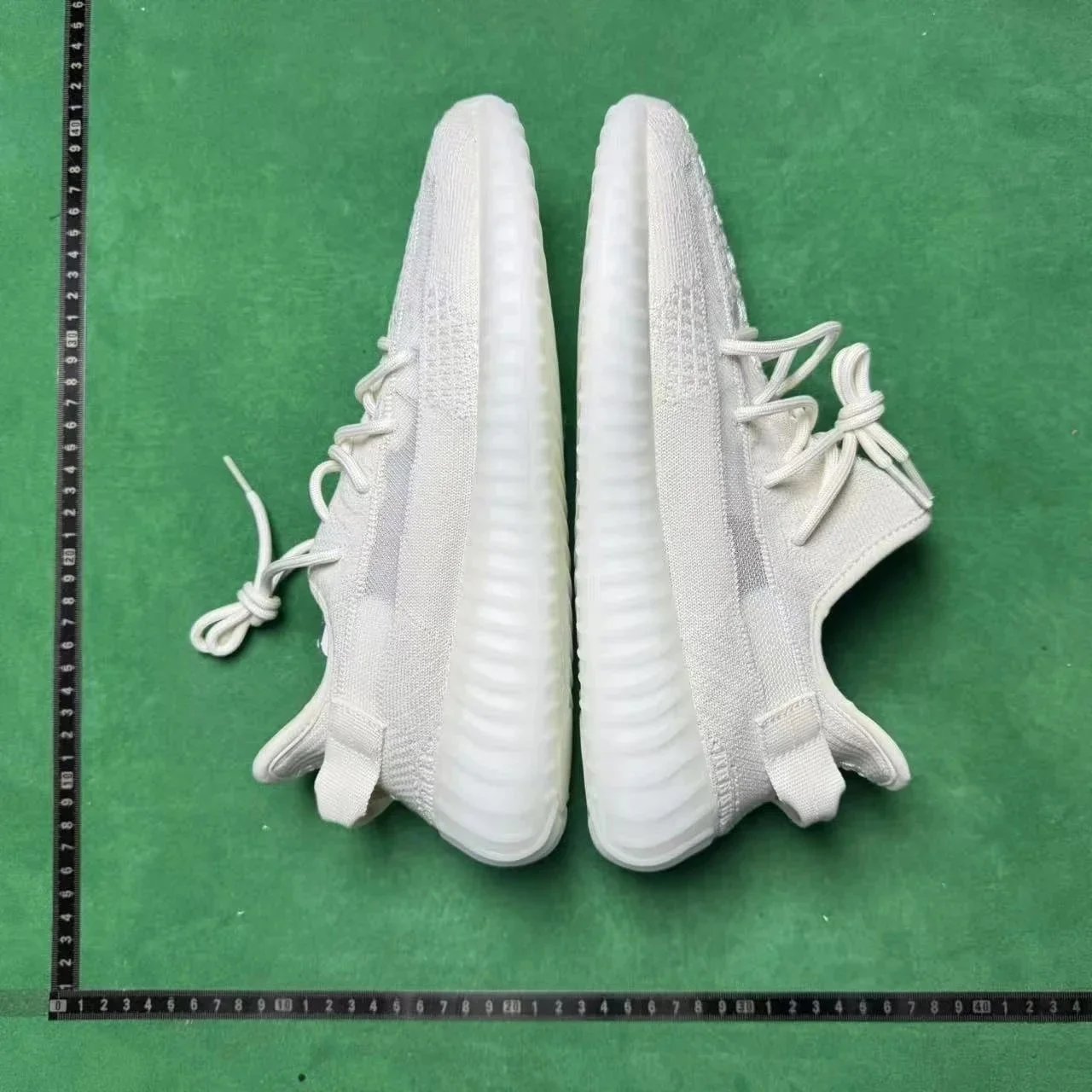 White openwork HQ 6316