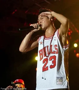 thumbnail for 陈冠希同款  公牛23号飞人98全明星白色网眼复古球衣  球衣