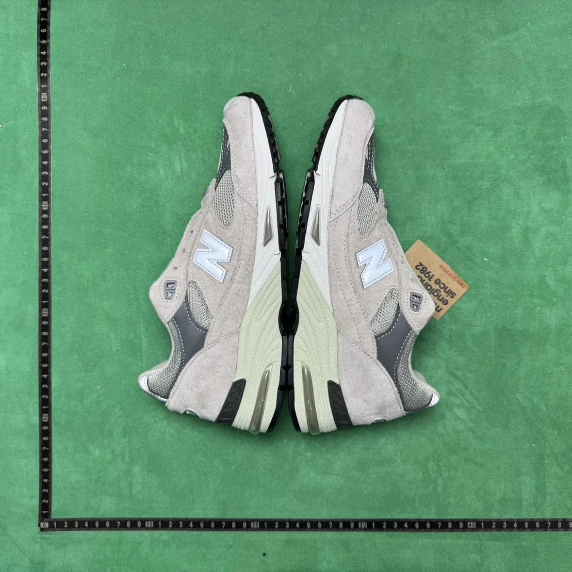 New Balance 991 Olive Green Black Sneakers - 6