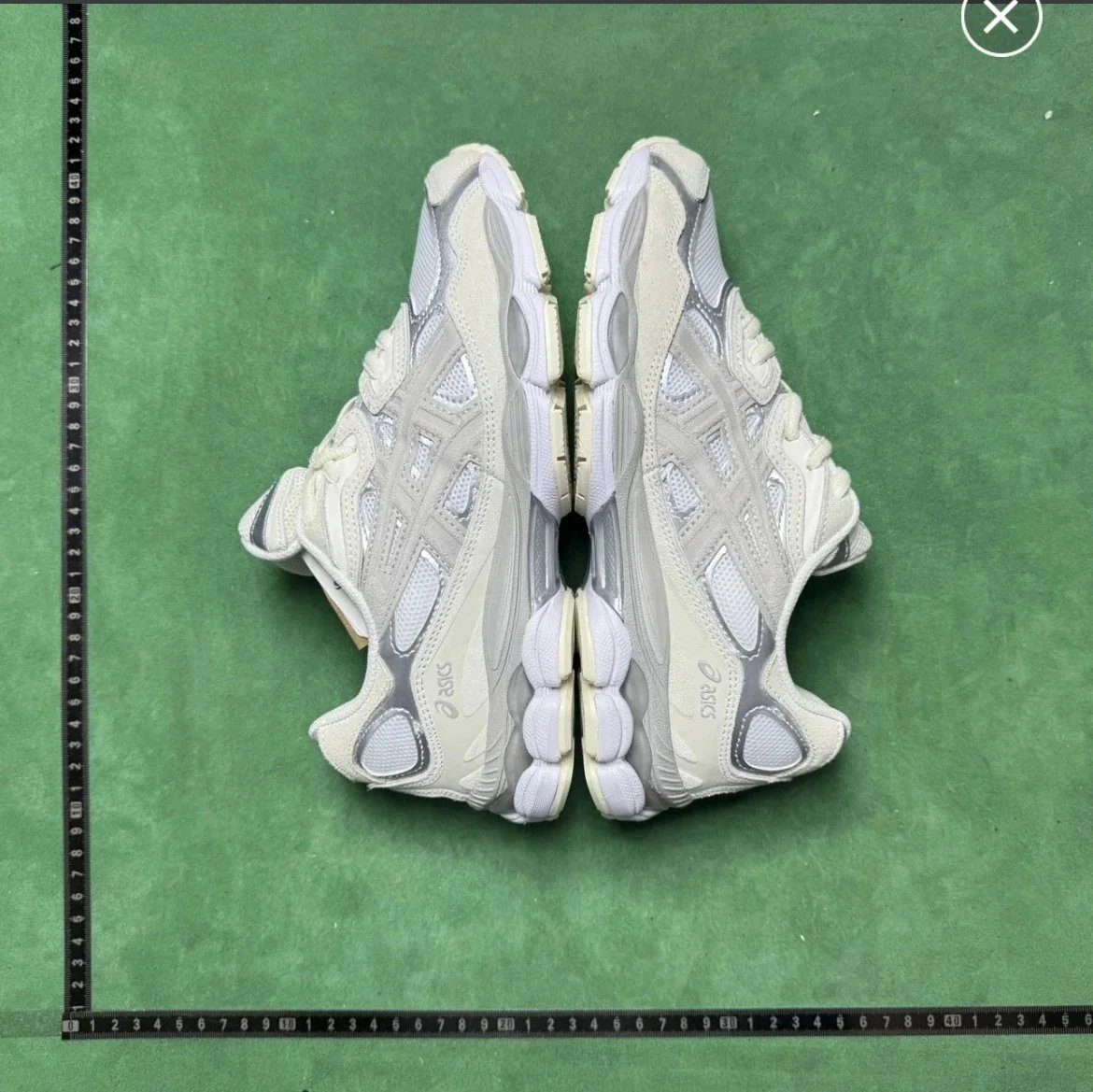 Gray White No. 19 A789-105