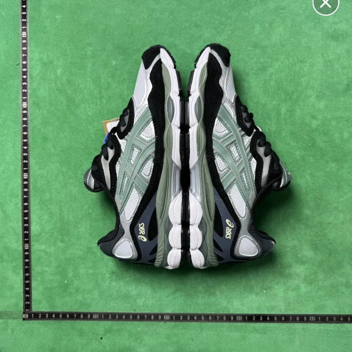 White Black Green No. 15 A789-101