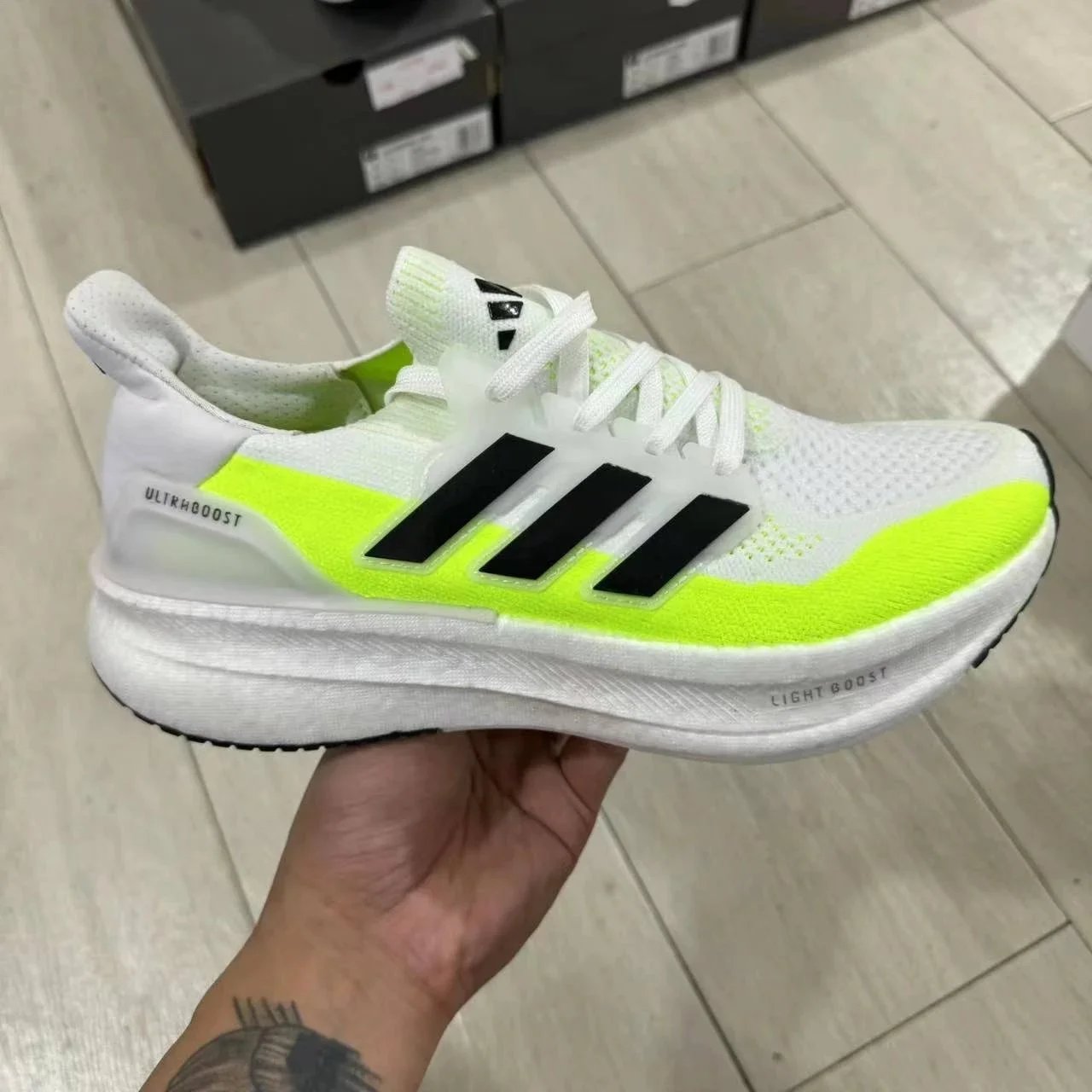 Adidas UltraBoost V2 3