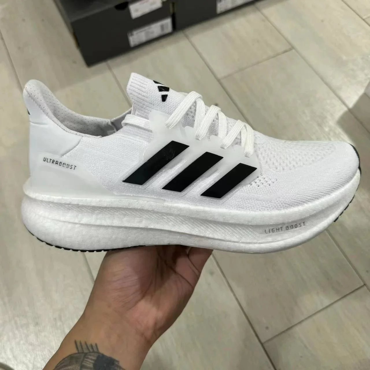 Adidas UltraBoost V2 4