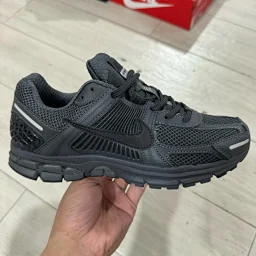 thumbnail for T1 Vomero 5 Racing Fast Foam Anti-slip Lightweight Low-top Air Cushion Casual Running Shoes for Men and Women Retro Simple Comfortable Shock Absorbing Anti-slip Wear-Resistant Low-top Life Casual Sports Versatile Couple