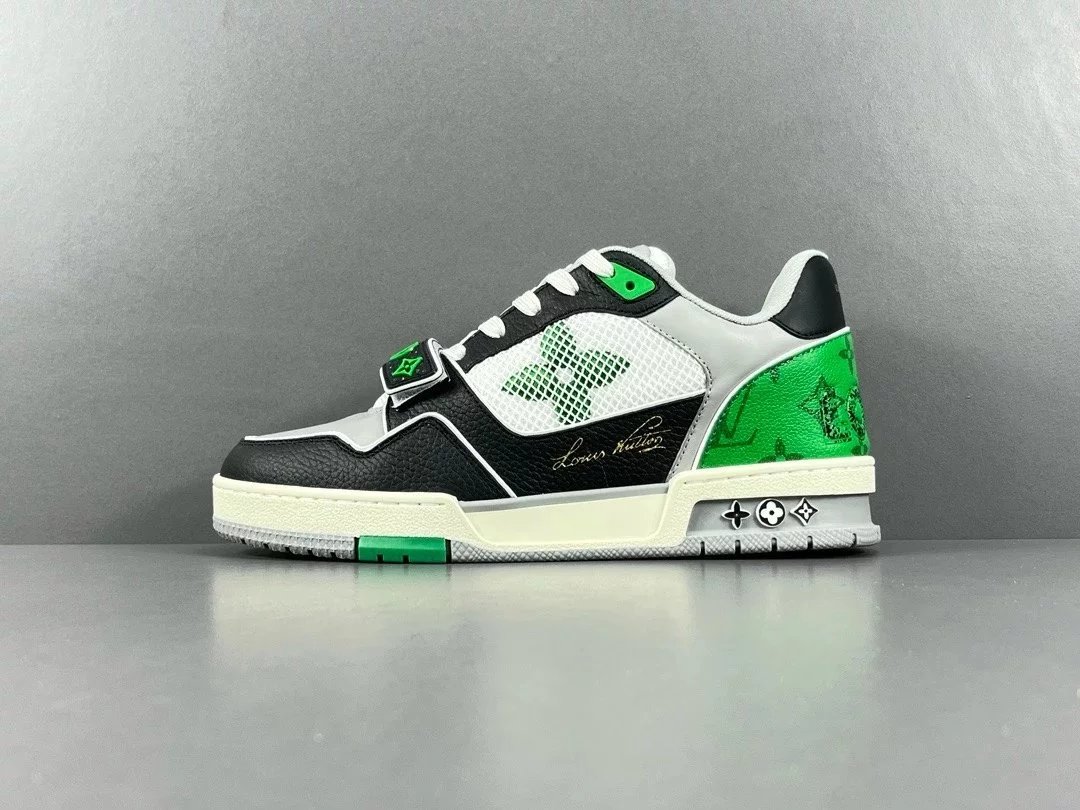 dark green