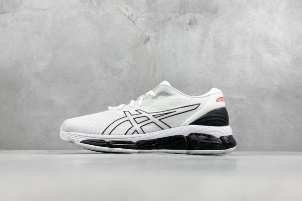 Asics Gel-Quantum 360 White / Black Running Shoes - 1