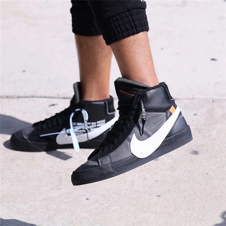 Blazer 2.0 Black AA3832-0