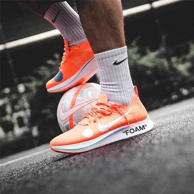 Zoom Fly 2.0 Orange AO2115-