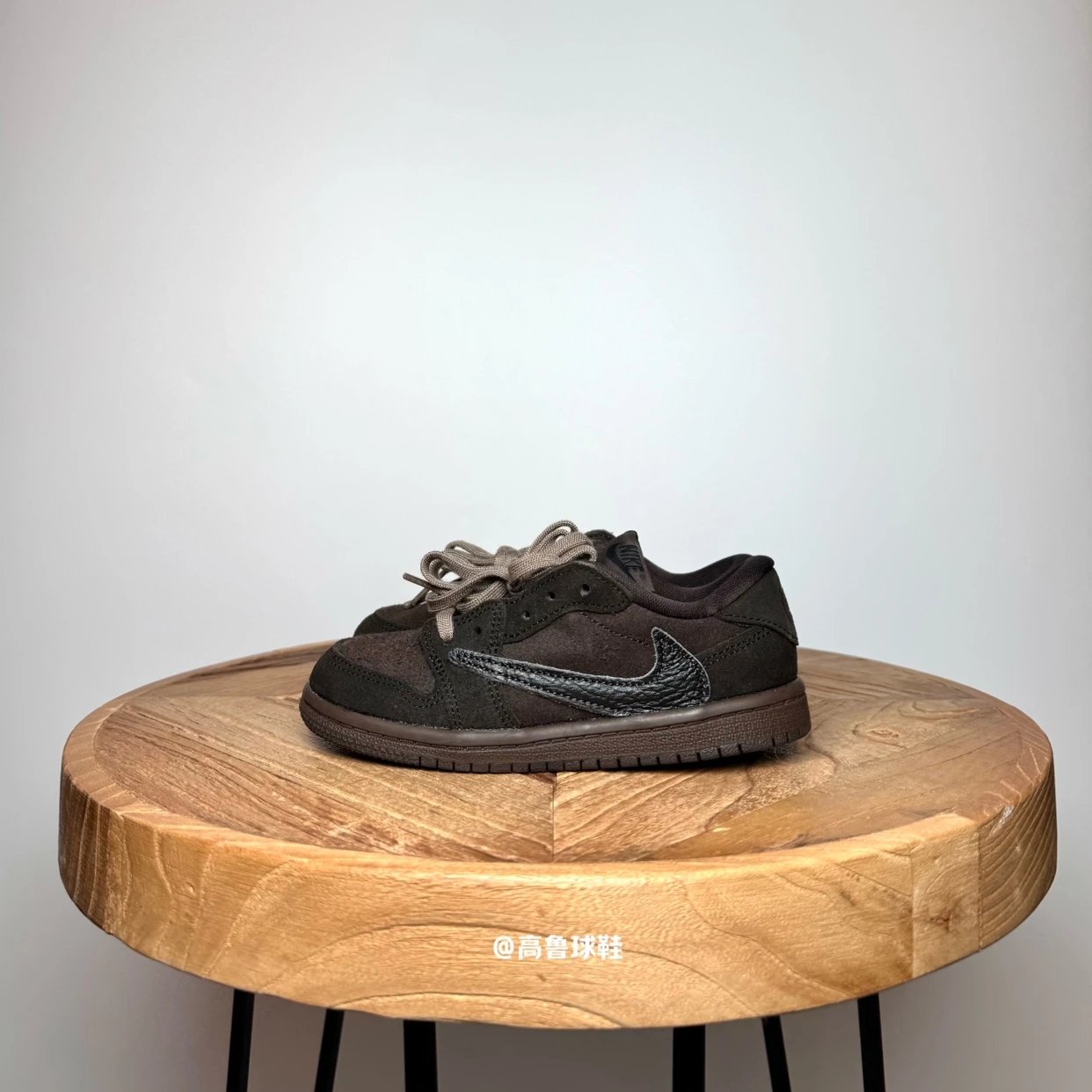 Nike x Travis Scott AJ1 Low Brown Brown Low-Top Reverse Swoosh Baby Shoes DO5441-202