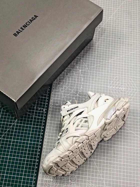 Balenciaga Track LED Trainers 3.0 Retro Trail Running Dad Shoes Trendy Casual White/Gray/Black