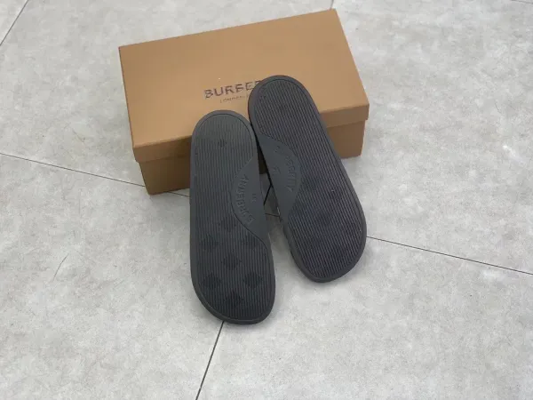 Burberry Check-Strap Slide Sandals Black - 13