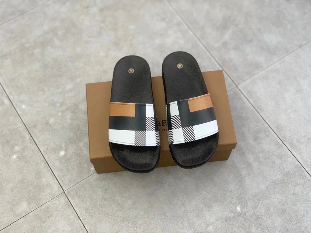Burberry Check-Strap Slide Sandals Black - 19