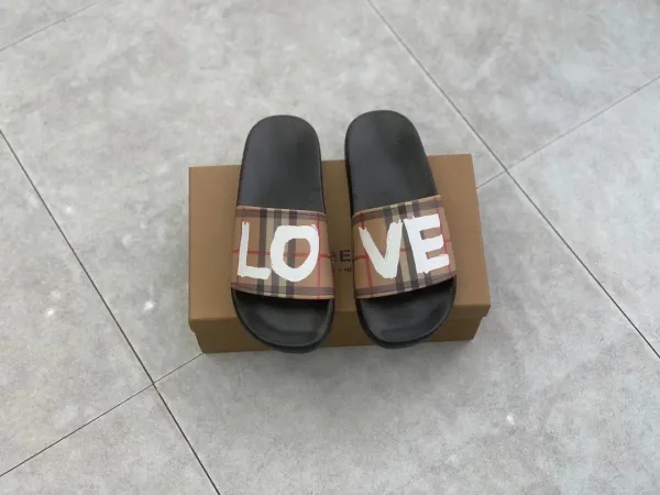 Burberry Check-Strap Slide Sandals Black - 28