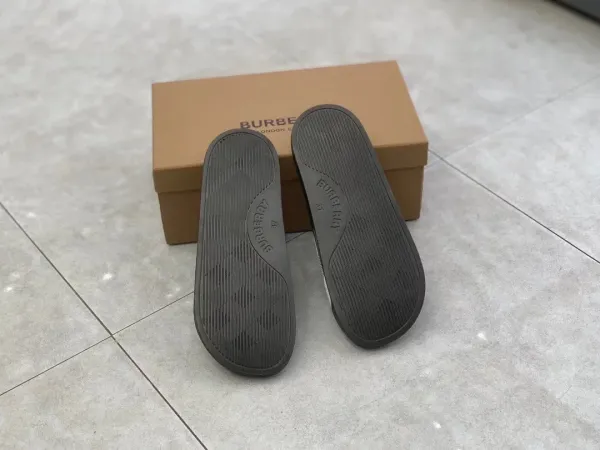 Burberry Check-Strap Slide Sandals Black - 21
