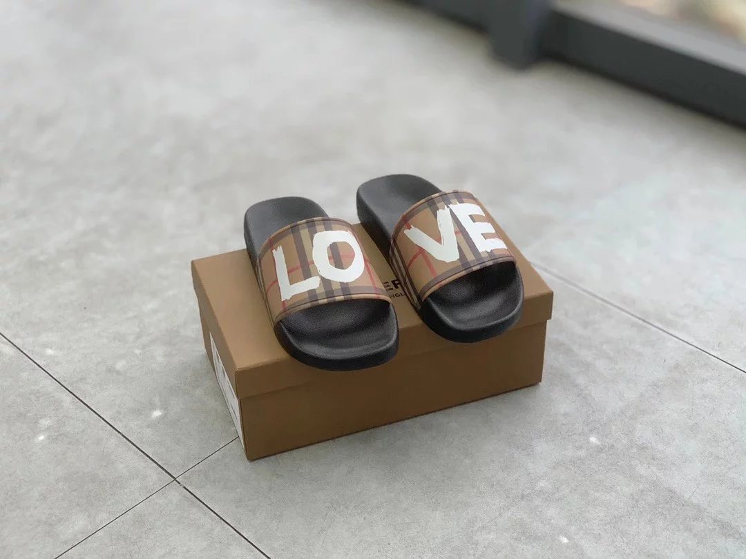 Burberry Check-Strap Slide Sandals Black - 24