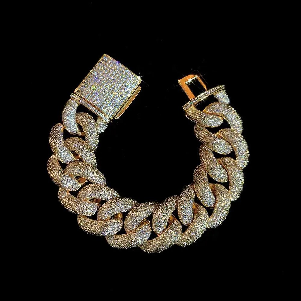 Fully Iced-out Bubble Cuban Link Chain