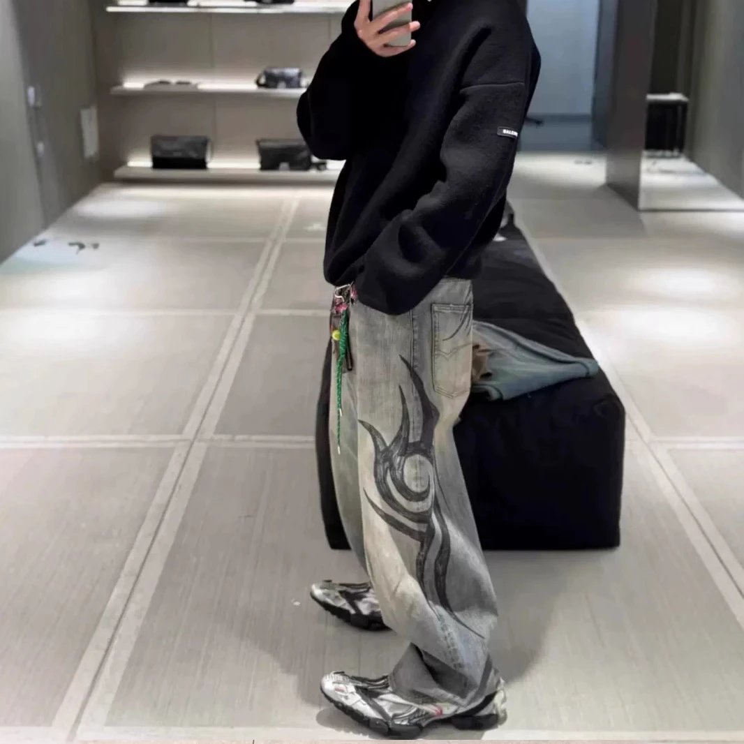 Dragon-patterned Jeans