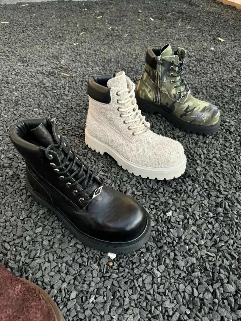 Baleciaga Striker Boots