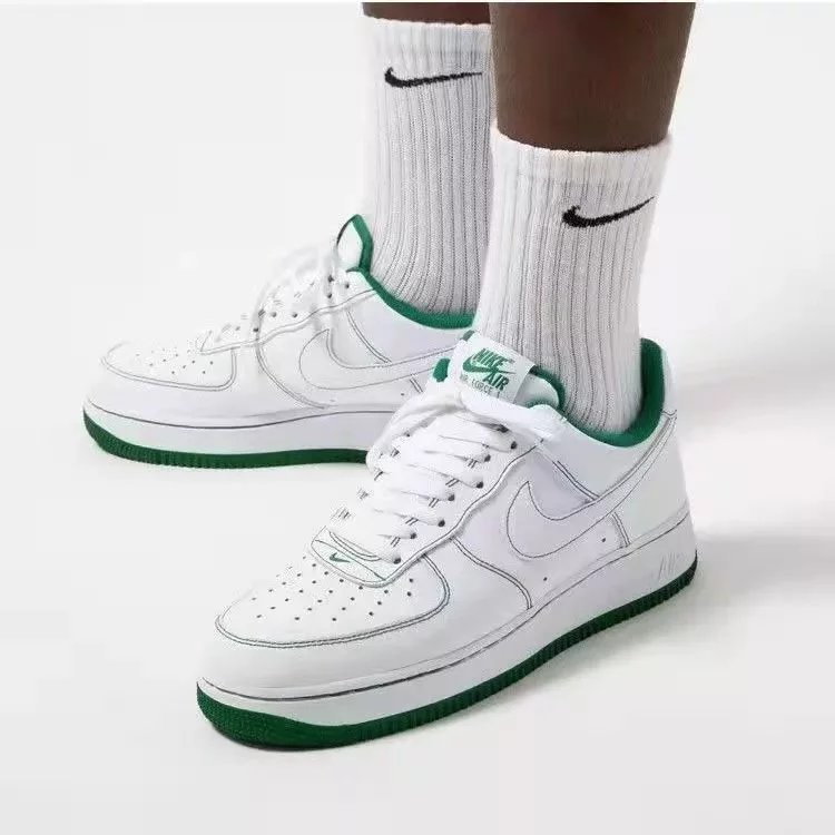 White and green strokes (plain original version)