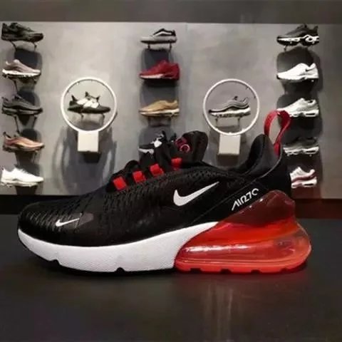 Max270 Black White Red