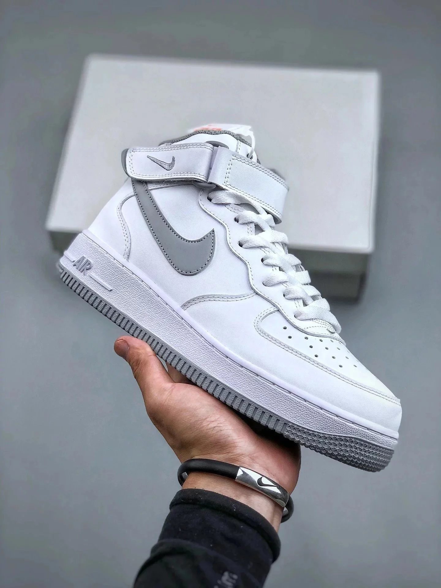 耐克 Nike AF1 Air Force 1 MID 白灰中 空军一号中邦休闲运动板鞋 DV0806-100