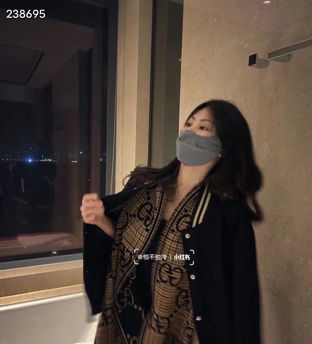 Gucci Scarf foto 2