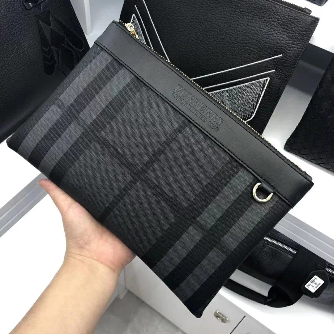 B Men's Leather Clutch Wallet Zip Closure
