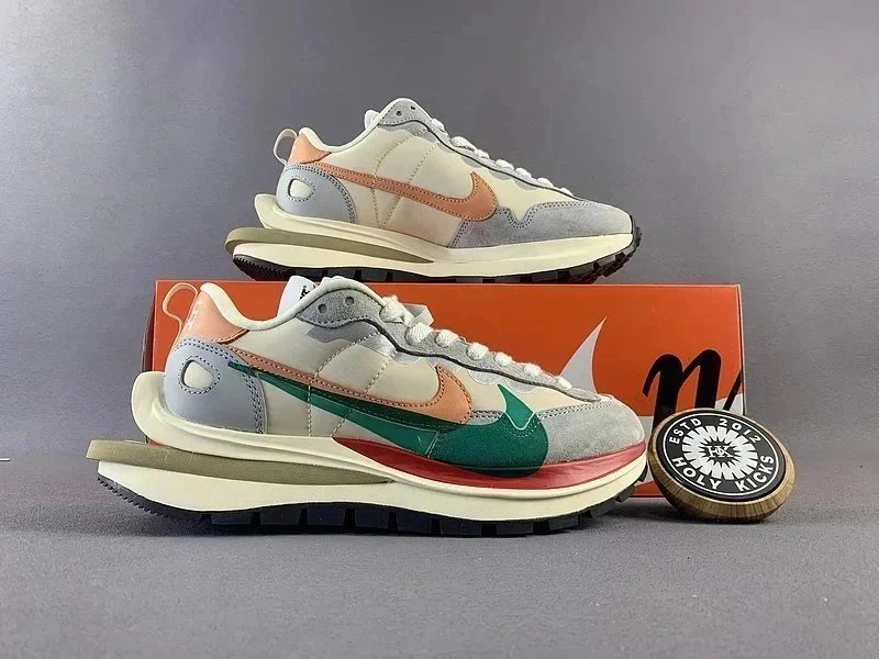 Nike Sacai LDWaffle Sneakers [