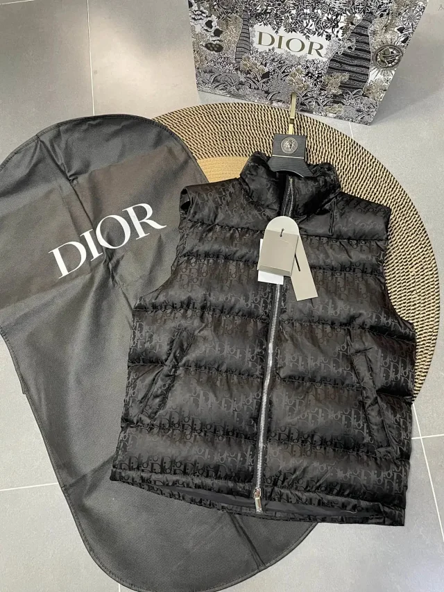 Dior Down Jackets Hooded monogram puffer jacket product detail image 6