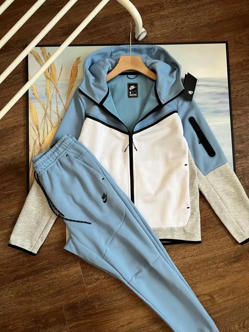 Nike Tech Fleece Hoodie & Pant