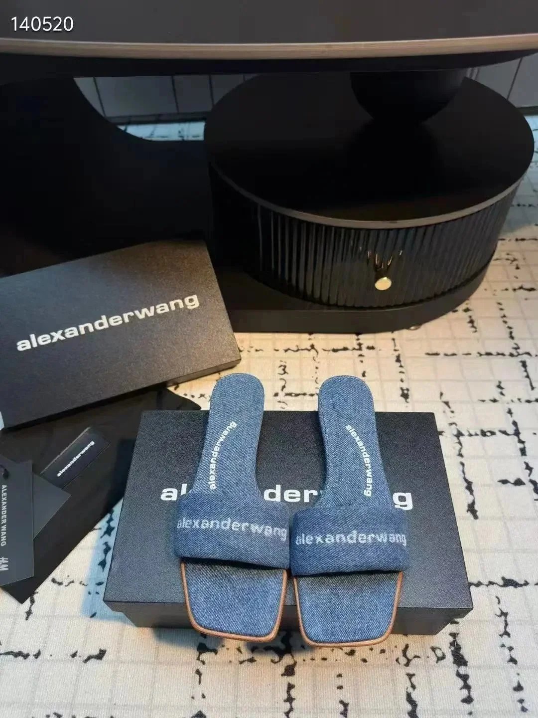 Product view 24