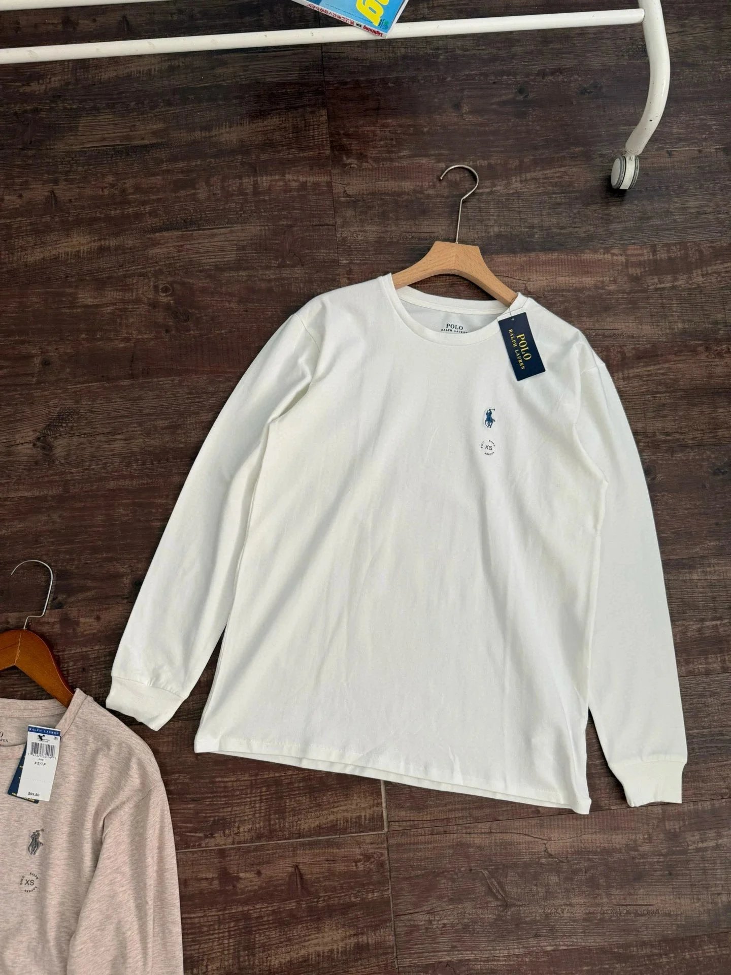 Product view 24