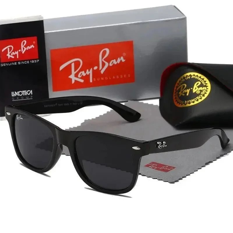 Ray-Ban Wayfarer Sunglasses [2