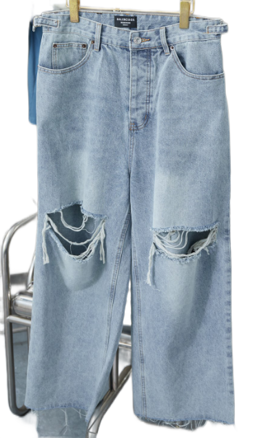 Design Distressed Wide-Leg Light Wash Jeans - 7