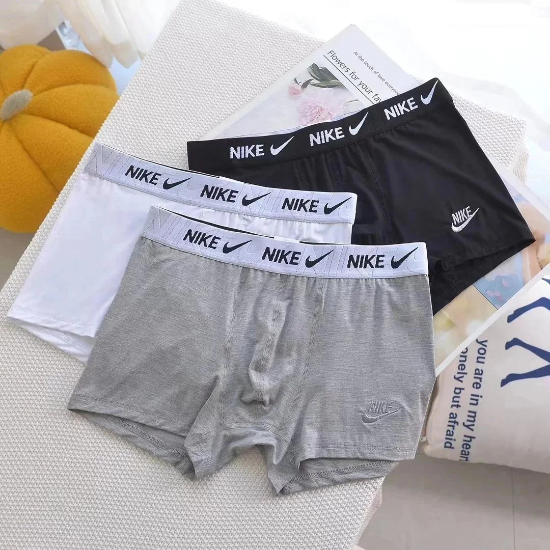 Nike Classic Boxer Briefs [8 s